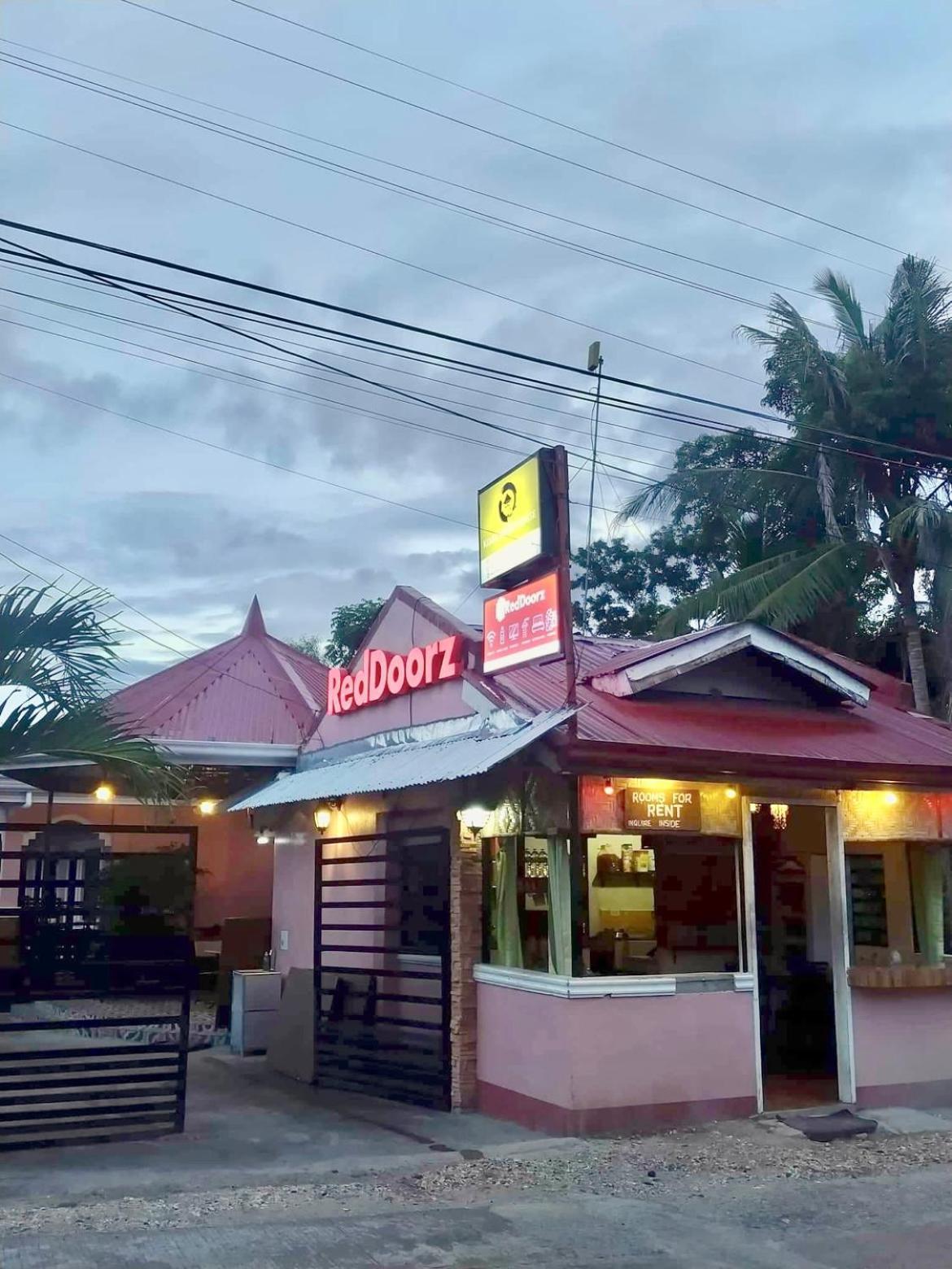Kojie Guest House 莫阿尔博阿 外观 照片